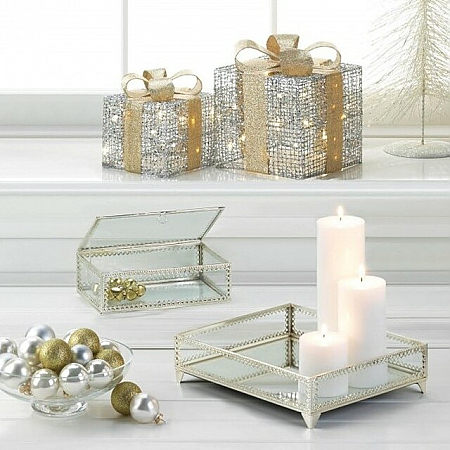 Light-Up Gift Box Decor - 7 inches